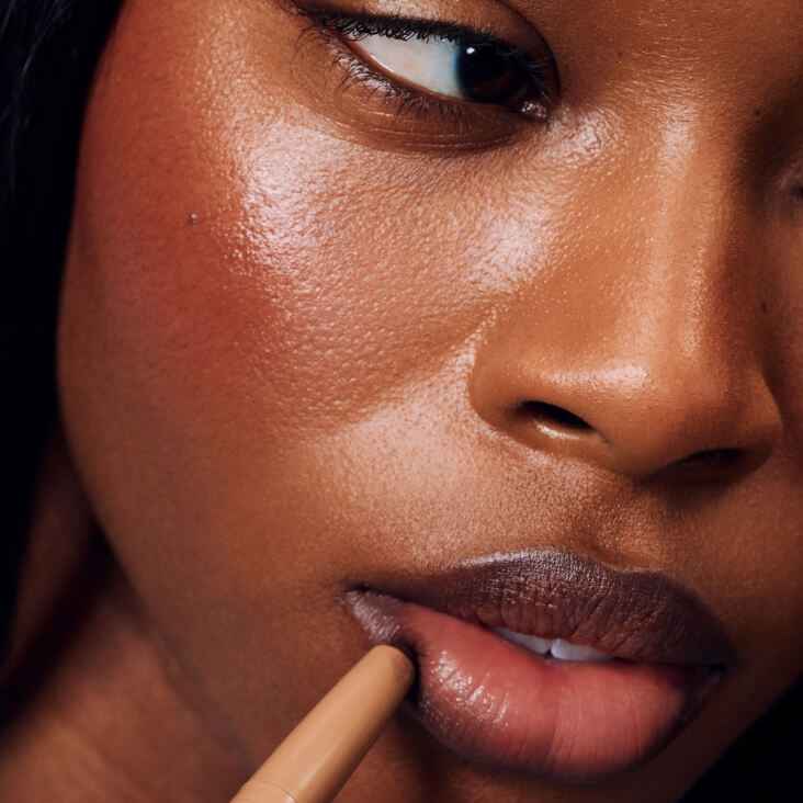 peptide lip shape flex